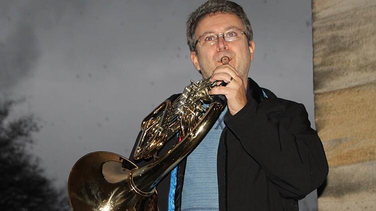 Weich und sehnsuchtsvoll: Tomas Kyral aus Prag entlockt seinem Horn Töne, die zu Herzen gehen. Nicht umsonst wird das Instrument gern in der Filmmusik eingesetzt. Foto: Ulrike Müller