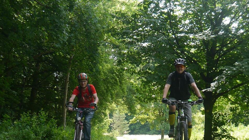 Kevin K&ouml;berl (links) und Alexander Kuhla auf Tour: Sie haben mittlerweile eine enge Bindung zueinander. Julia Scholl