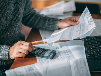 Was wir ab 2028 für die Rente zahlen: So viel Geld geht vom Gehalt weg