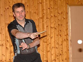 Der Haiger Bernd Heim hat seine beiden Einzel gewonnen.