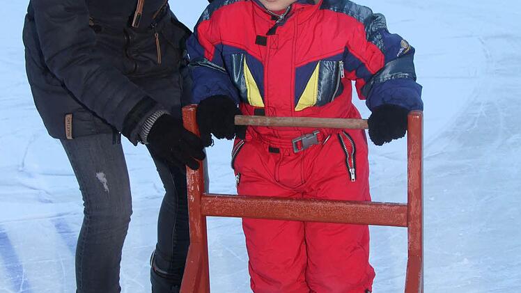 Impressionen von der Eisbahn Foto: Sonny Adam