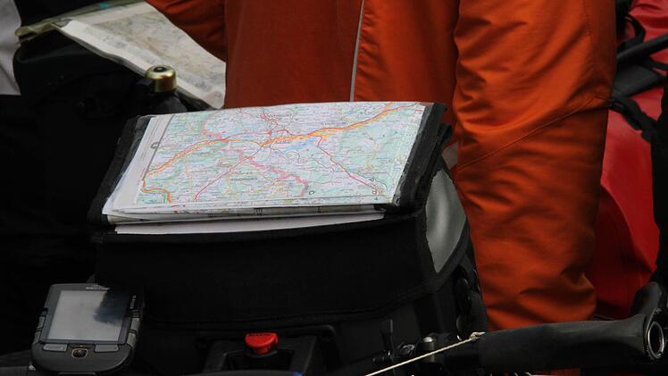 Zur guten Vorbereitung gehört eine gute Routenplanung.  Fotos: Michael Busch