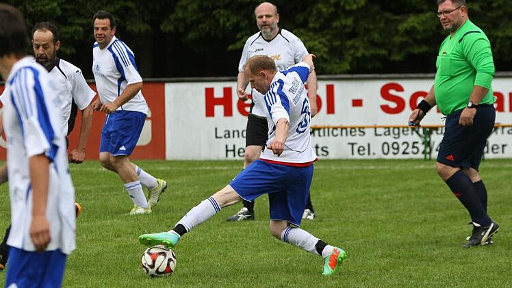 Andre Scharf von der WfbM Kulmbach im Spiel gegen Erlangen. Foto Monika Limmer