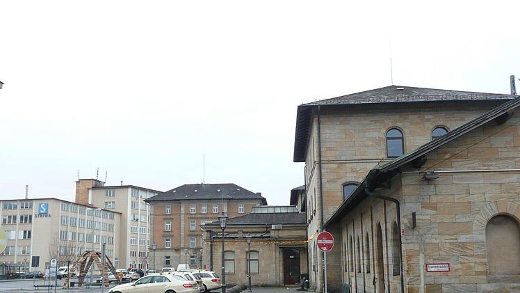 Der Bahnhof in der Kreisstadt Lichtenfels ist zentral gelegen und hat eine gute Verkehrsanbindung. Popp