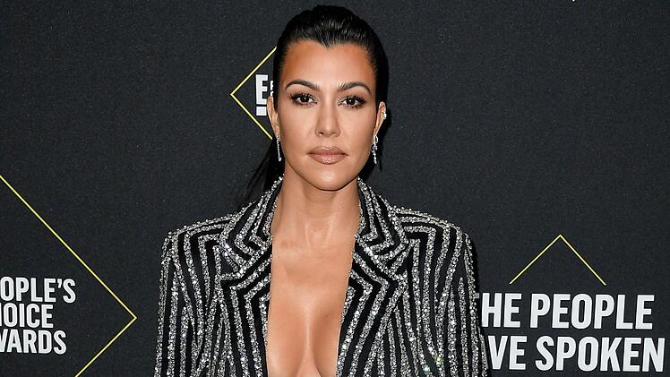 Angeblich knausert auch Kourtney Kardashian beim Trinkgeld.