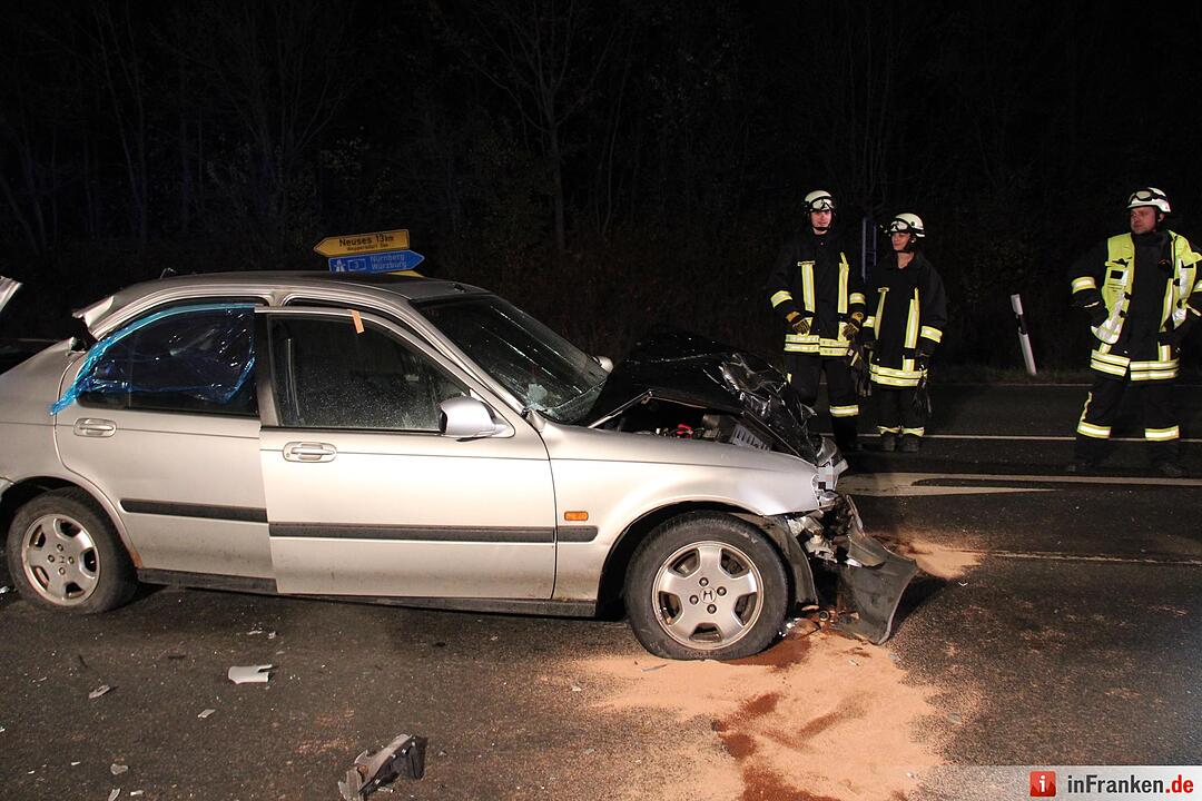 Unfall bei Adelsdorf fordert zwei Verletzte