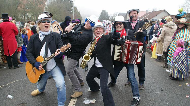 Jedes Jahr als Band dabei: die Freggae aus Neuschleichach Foto: Sabine Weinbeer