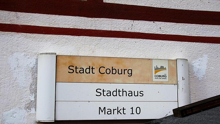 Beschriftung am Stadthaus CoburgFoto: Jochen Berger