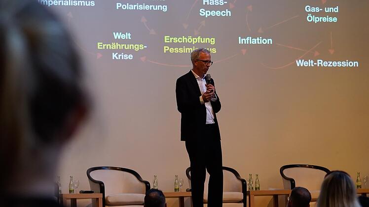 Wie die Zukunft des Wirtschaftsstandortes Bad Kissingen aussehen kann, erläuterten Expertinnen und Experten in einer Informationsveranstaltung, die von der Staatsbad GmbH für   Leistungsträgerinnen und Leistungsträger der Region organisiert worden...