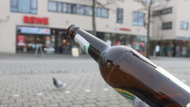Was genau vor dem Einkaufsmarkt am Paradeplatz passierte, konnte nicht aufgeklärt werden. Foto: S. Gleixner