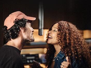 2024 erschien mit "Alles Liebe" das erste gemeinsame Studioalbum von Max Herre und Joy Denalane.