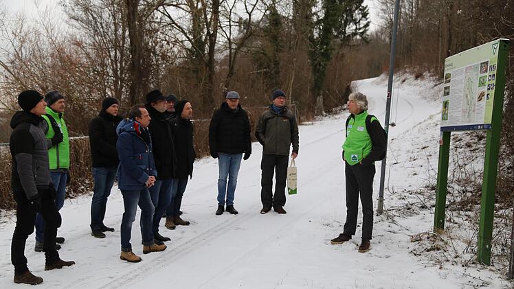 Andreas Niedling gibt erste Erklärungen. Foto: Franz Galster