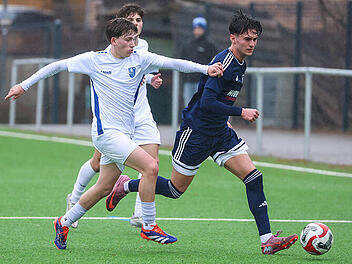 M&ouml;nche meistern letzten Test der Vorbereitung