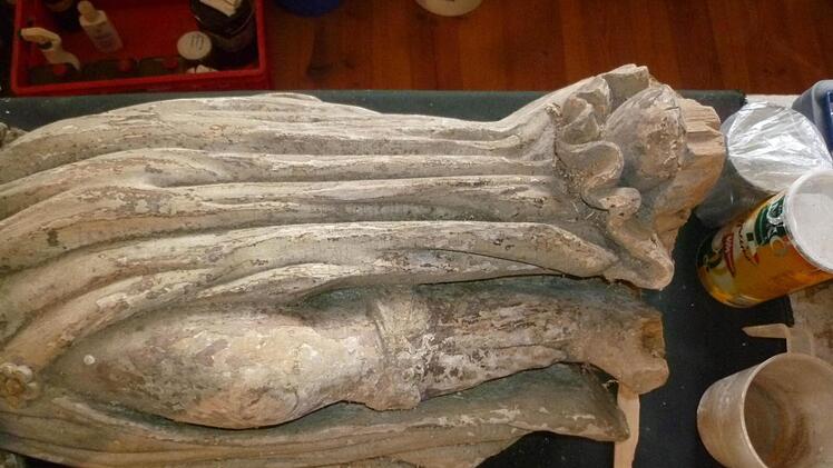 Das Gewölk (Podest), auf dem der Engel stand, fehlte völlig.