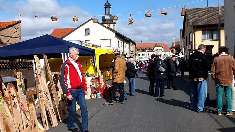 Der Korb- und Weidenmarkt in Sand war auch in diesem Jahr gut besucht