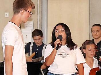 Christian Langer und Jessica Weber brillierten mit "Shallow".