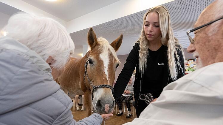 Mit dem Pferd ins Altenheim