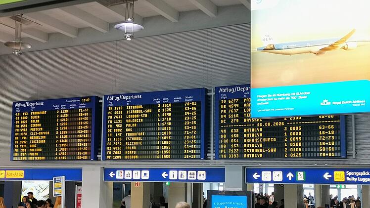 Abflug&uuml;bersicht am Flughafen N&uuml;rnberg