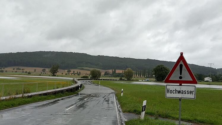 Wenn's Hochwasser gibt, dann hier zuerst - kurz nach der Itzbrücke bei Hemmendorf. Foto: Simone Bastian