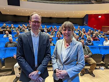 Hof: Stadt ernennt neuen Intendanten 2024/25 des Theaters - "liegt Weiterentwicklung am Herzen"
