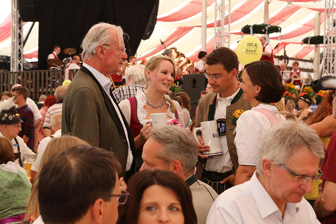 Eröffnung der Kulmbacher Bierwoche mit Büttnertanz und Bieranstich; Foto: Barbara Herbst