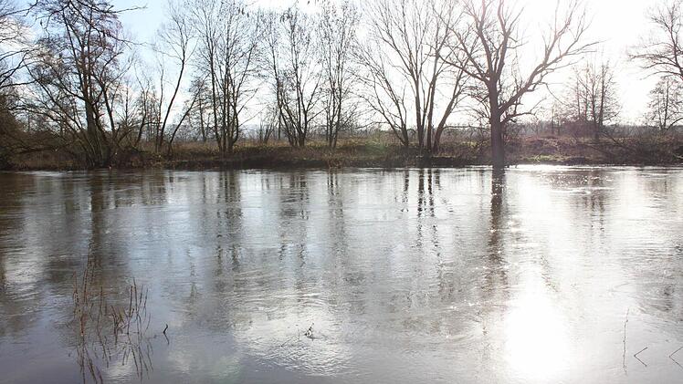 Der Main bei Nedensdorf an der Stelle der Fährüberfahrten Foto: Popp