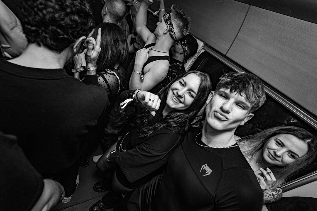 Die beste Party im Zug!