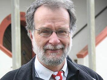 Christoph Schwethelm freut sich über seine Arbeit als Pfarrer für die Gnodstadter.  Foto: Thomas Meyer