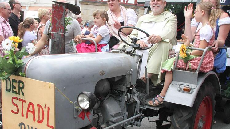 Impressionen vom Festzug der Fanclubs Foto: Sonny Adam