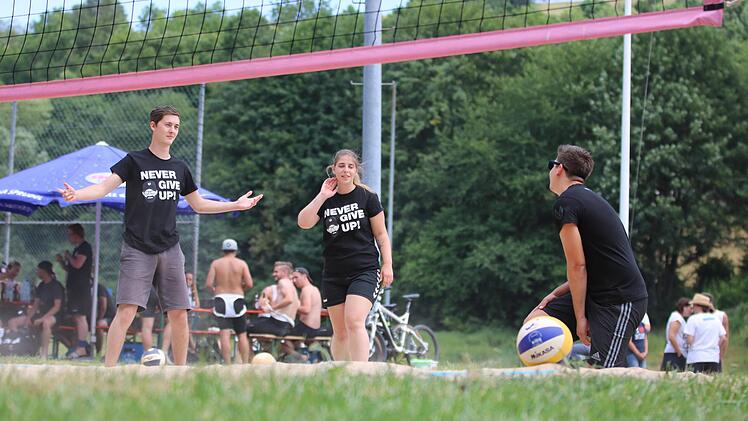 Beachvolleyball-Turnier in Oberbach. Sebastian Schmitt