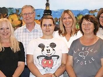 Der neu gew&auml;hlte Vorstand des Gesangvereins Kersbach mit der Chorleiterin