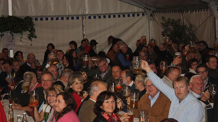 Unter den Gästen herrschte beste Stimmung.