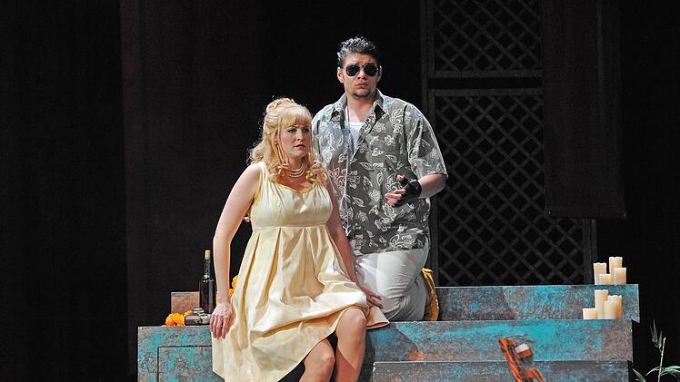 Szene aus Léo Delibes "Lakmé" am Landestheater CoburgFoto: Andrea Kremper