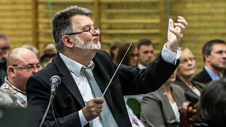Impresionen vom Sinfoniekonzert in der Franz Goebel Halle Rödental mit dem Jugendorchester Rödental und dem Orchester der Musikfreunde NeustadtFoto: Jochen Berger
