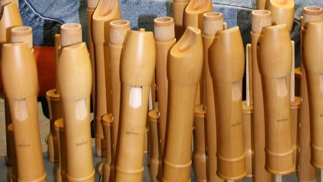 Vier Tage lang dreht sich n&auml;chstes Jahr im Mai in Bad Kissingen alles um die Blockfl&ouml;te. Hier finden die Blockfl&ouml;tenfesttage statt. Neben Konzerten findet hier auch die gr&ouml;&szlig;te Fachausstellung mit Blockfl&ouml;tenbauer/innen aus allen Teilen der Welt statt.  Foto: Verena Wolff/dpa