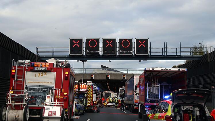 Lkw-Unfall bei H&ouml;sbach