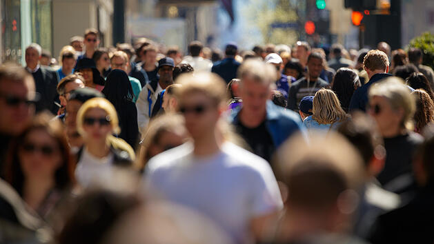 Früher in Rente: Babyboomer als teure Last fürs System? Neue Studie zeigt es