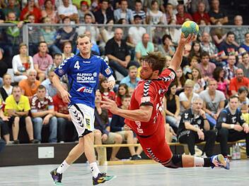 Zwei Tore, drei Zeitstrafen: die Bilanz von Franziskus Gerr (am Ball).  Foto: as