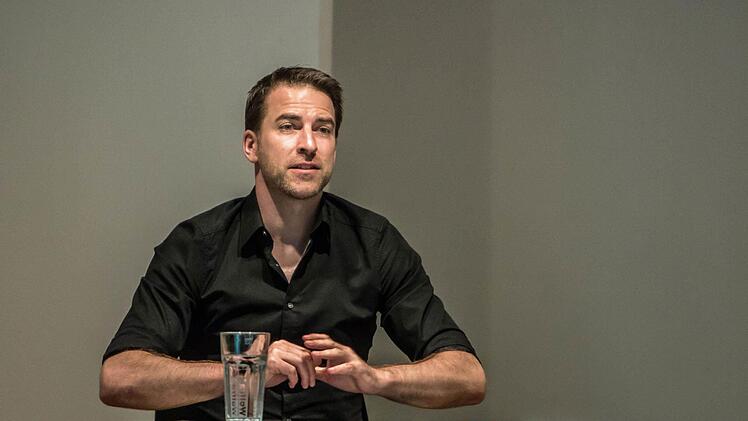 Frederik Leberle las aus Peter Härtlings "Schubert".