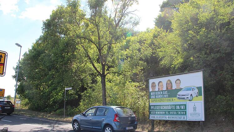 Früher warb der Marlboro-Mann auf Plakatwänden für Zigaretten, heute sucht das Juliusspital auf diesem Weg Pflegekräfte.Heike Beudert