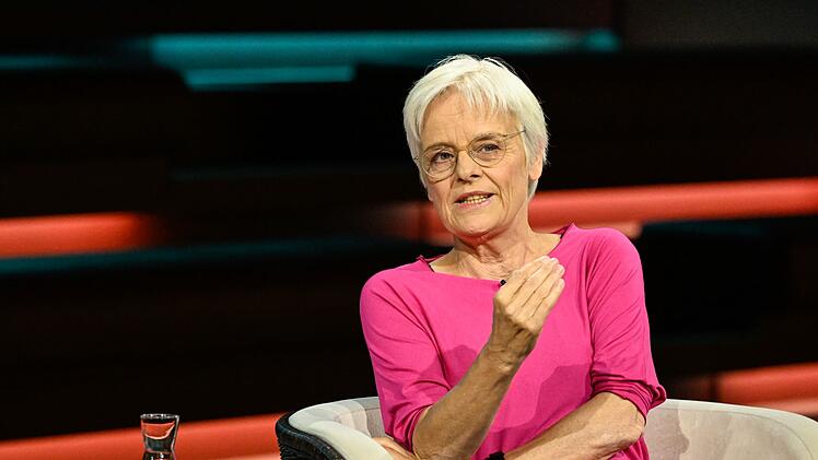 Journalistin Ulrike Herrmann stellte infrage, ob sich genügend junge Menschen auf Basis von Freiwilligkeit für einen Dienst in der Bundeswehr entscheiden.