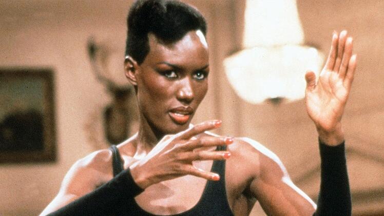 Die martialische May Day entdeckt am Ende von "Im Angesicht des Todes" (1985) ihren moralischen Kern.