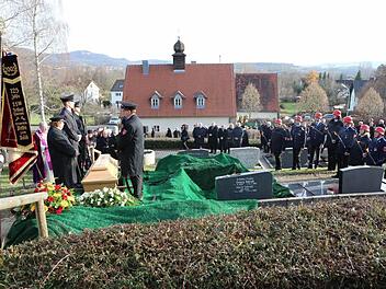 Trauerfeier für Otto Ammon auf dem Reuther Friedhof. Fotos: Barbara Herbst