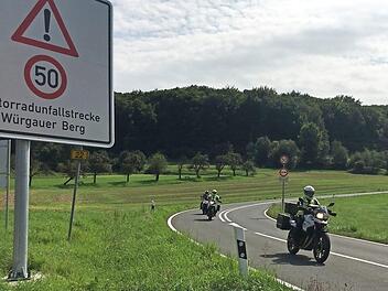 Der Berg, die Biker und die Gefahren Fotos: Anette Schreiber