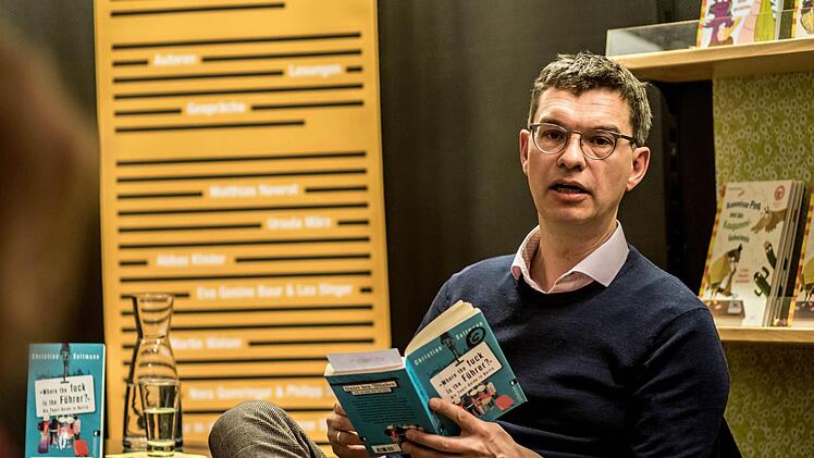 Christian Seltmann stellte seinen Berlin-Band bei einer Lesung in Coburg vor. Foto: Jochen Berger