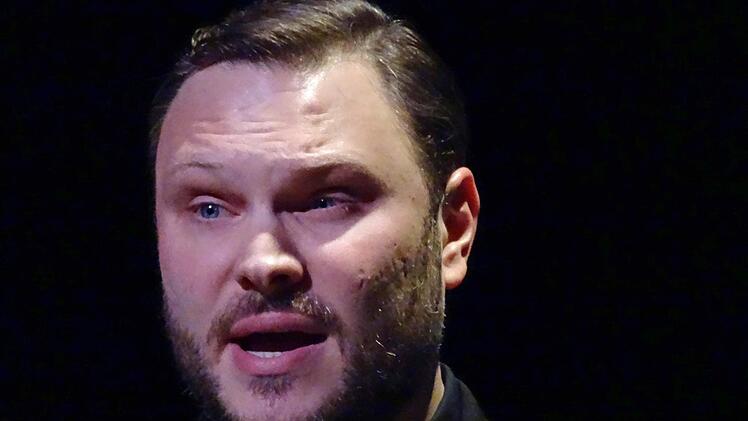 Felix Rathgeber in der Coburger ReithalleFoto: Jochen Berger