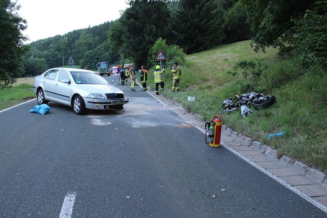 Landkreis Bayreuth: Motorradfahrer bei Unfall schwer verletzt