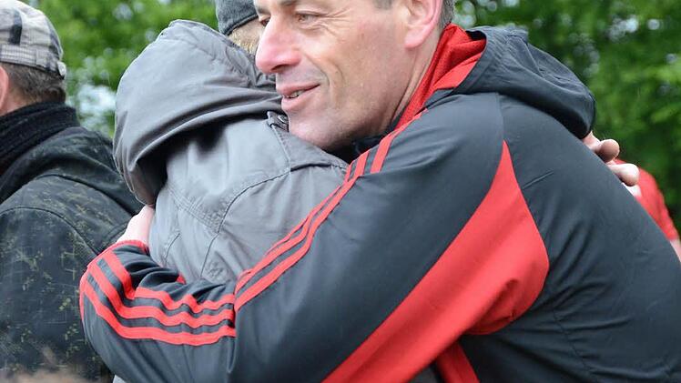 Schnappschüsse nach dem Titelgewinn mit dem Sieg in Albertshausen.
