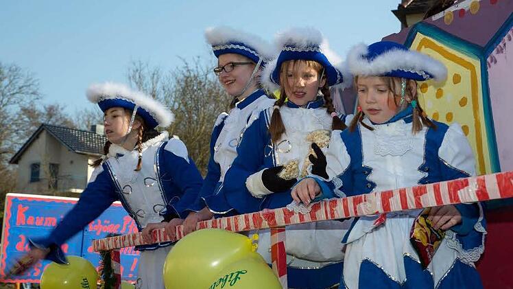 Die Prinzengarde des Turnvereins Mainleus Foto: Klaus Gagel
