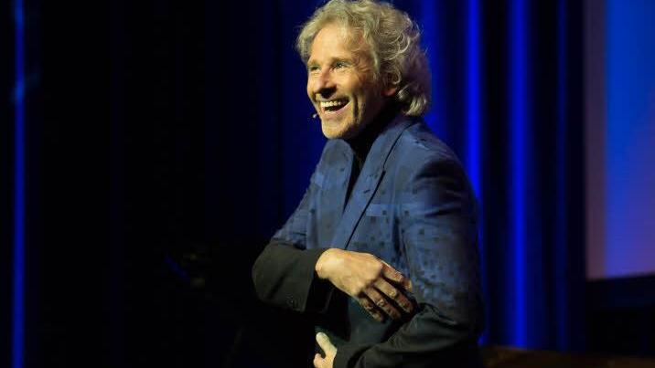 Thomas Gottschalk - hier bei seinem Auftritt am 11. Mai in der ausverkauften Stadthalle - gastiert am 23. September ein zweites Mal mit seiner Autobiographie "Herbstblond" in Kulmbach. Foto: Barbara Herbst